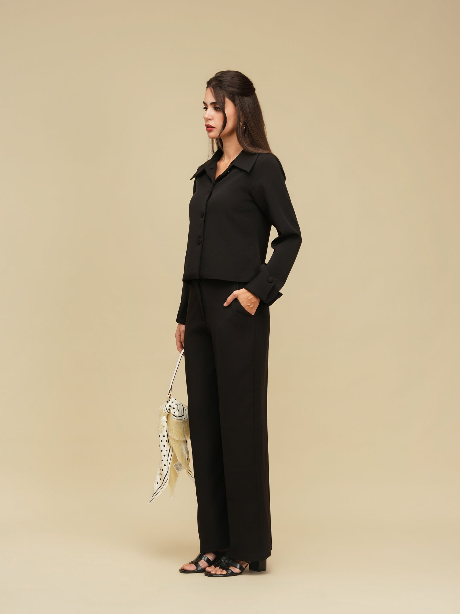 The Effortless Shacket – Black