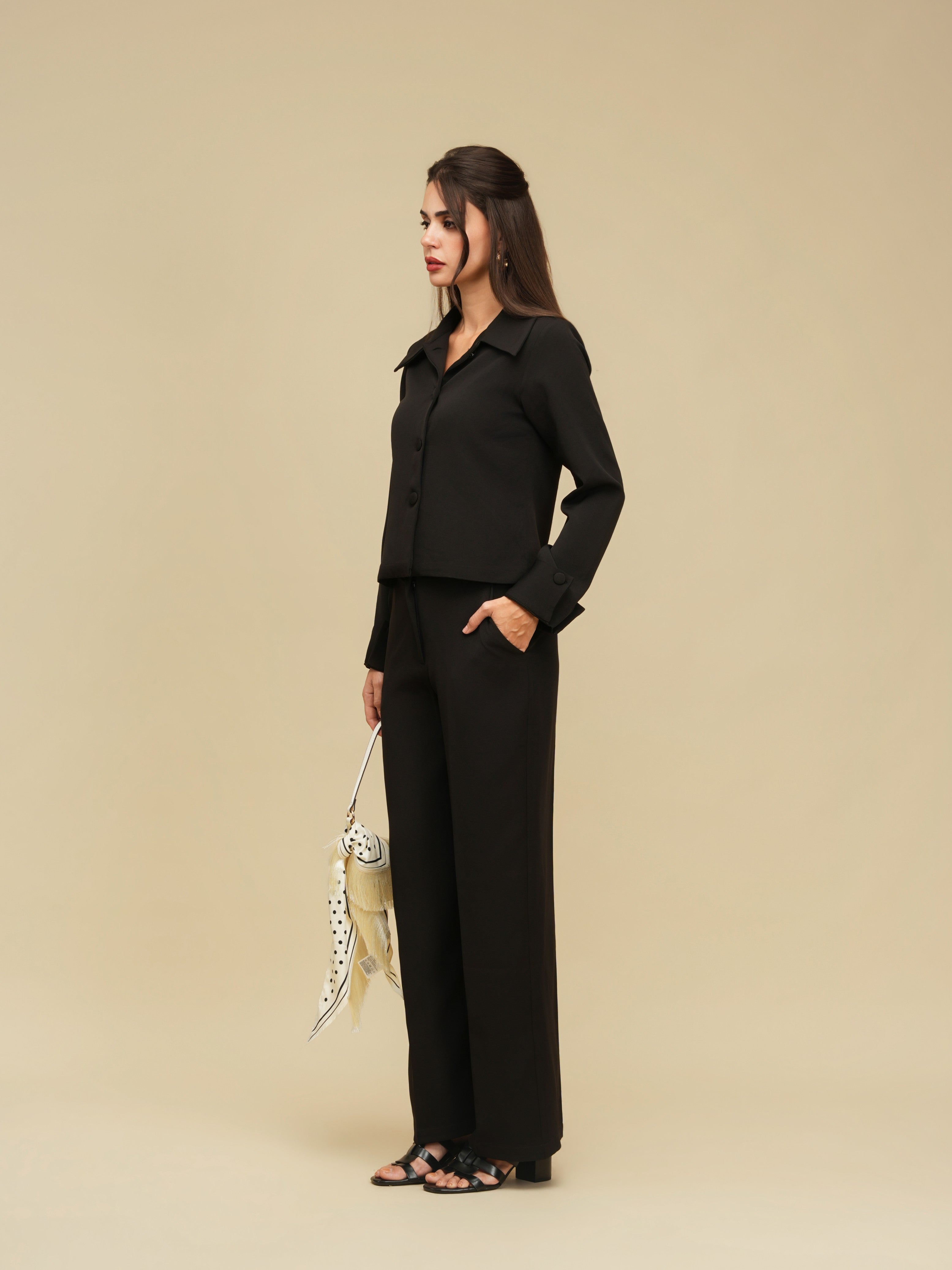 The Effortless Shacket – Black